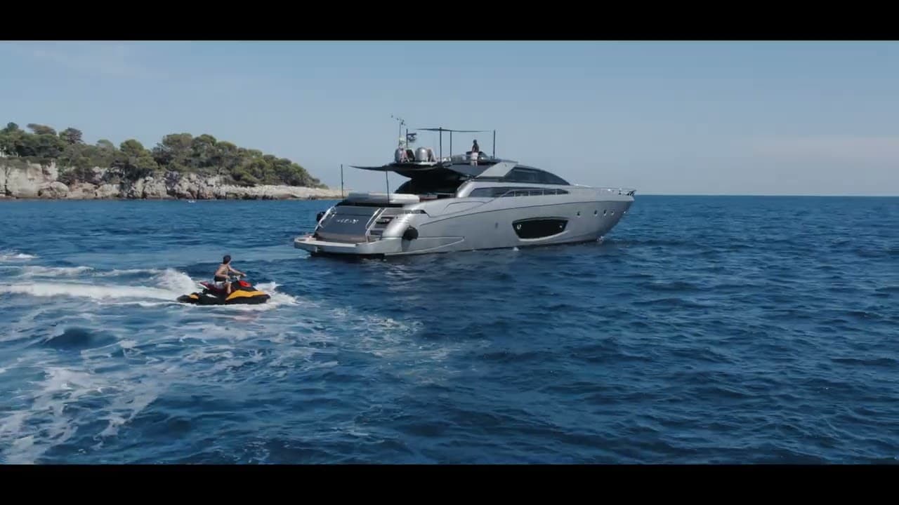 M/Y Voltage